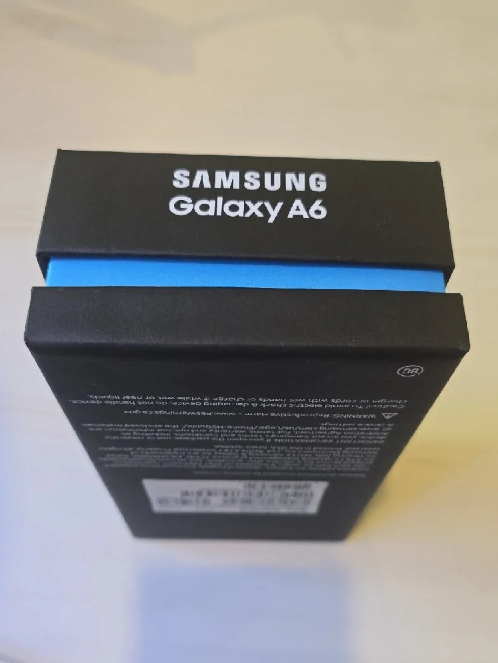 Samsung Galaxy A6 Box with Blue AT&T Logo